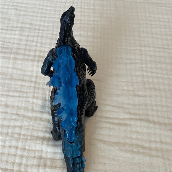 Godzilla Action Figure - Picture 3 of 5